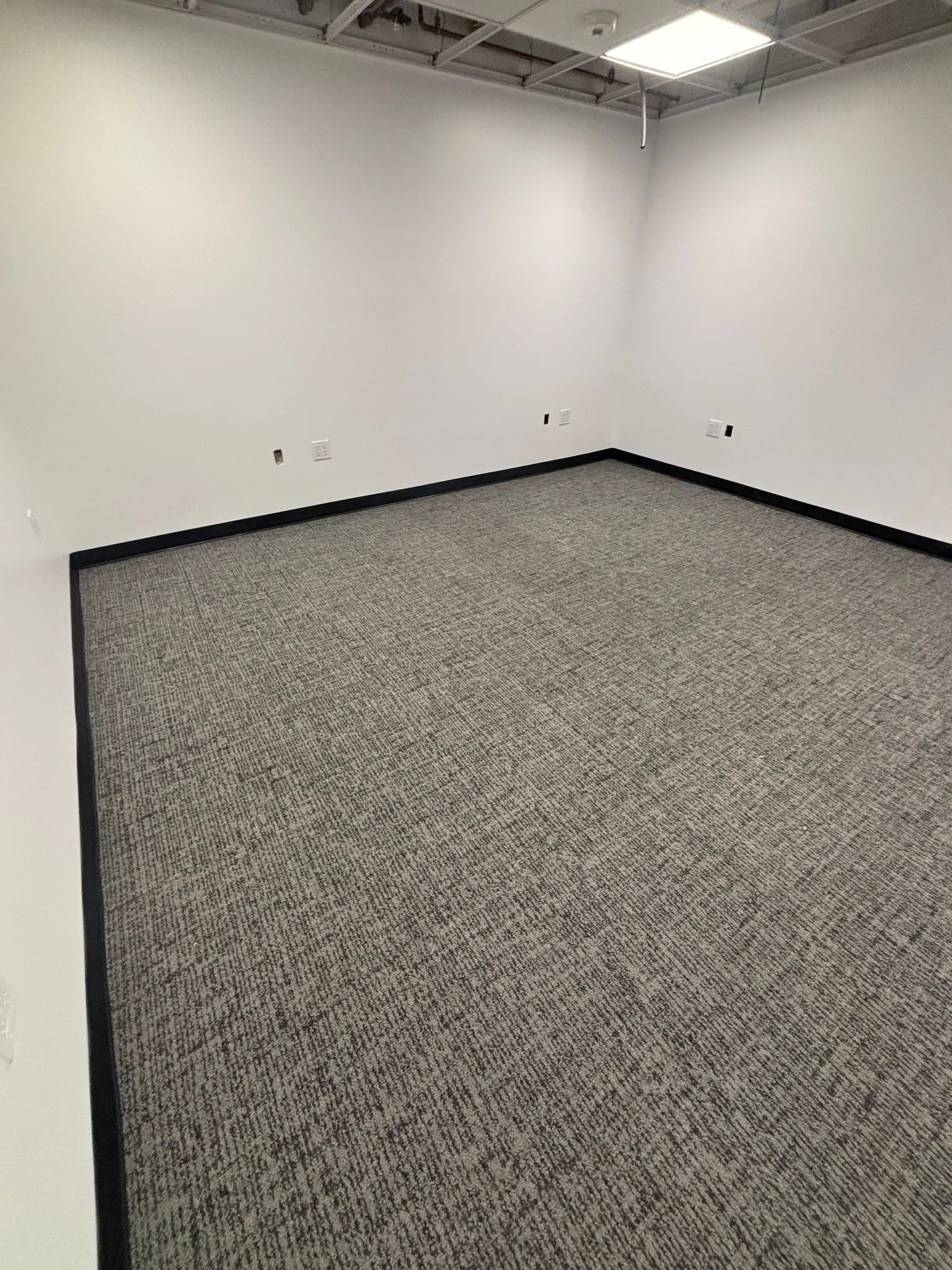 Carpet tile install