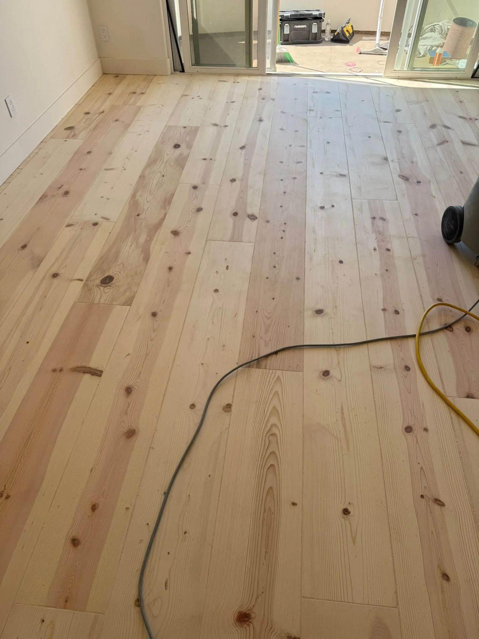 Southern knotty pine sanded raw