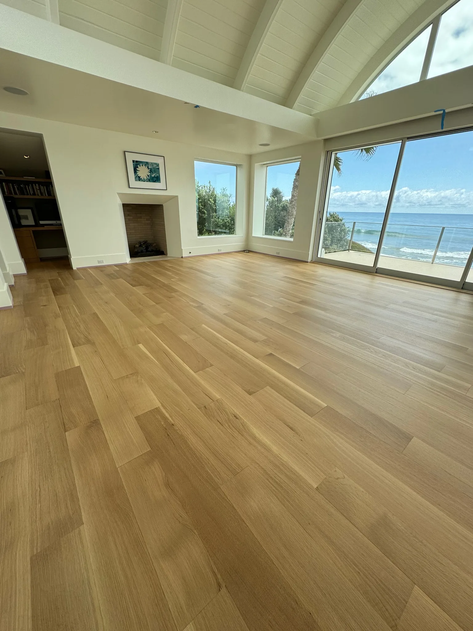 Natural-tone oak with a satin finish