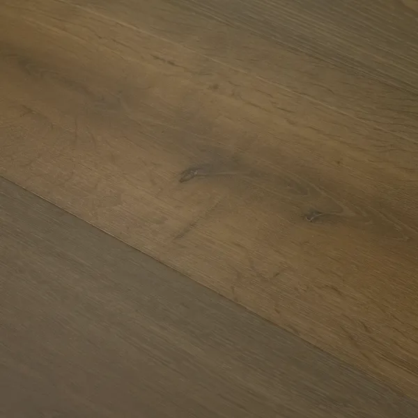 Lumiere — Monarch Plank La Grande