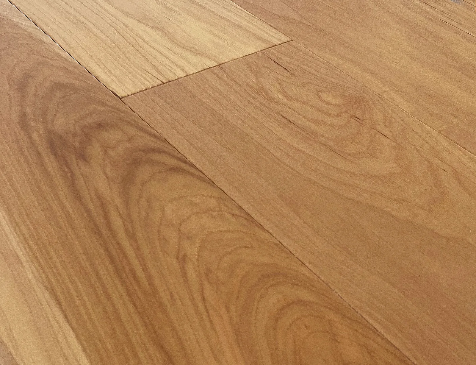 Hickory Select — Monarch Plank Vinland