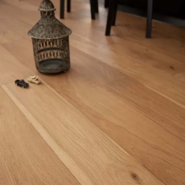 Oak String LHOAK006 — NuFloor La Havre Collection